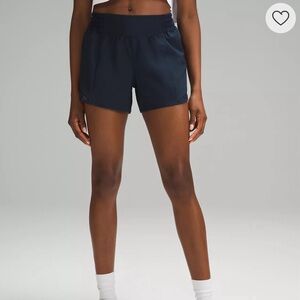 Lululemon hotty hot high-rise lined short 4”